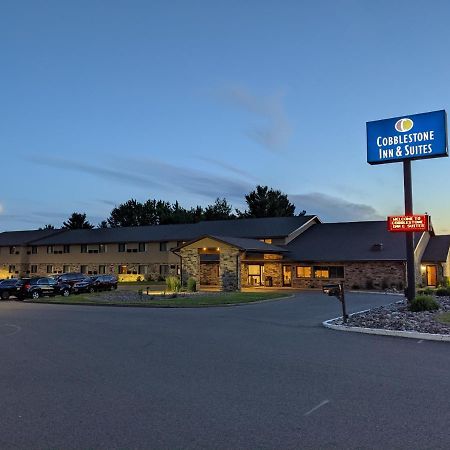 Cobblestone Inn & Suites - Merrill Εξωτερικό φωτογραφία