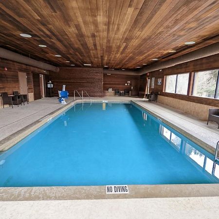 Cobblestone Inn & Suites - Merrill Εξωτερικό φωτογραφία