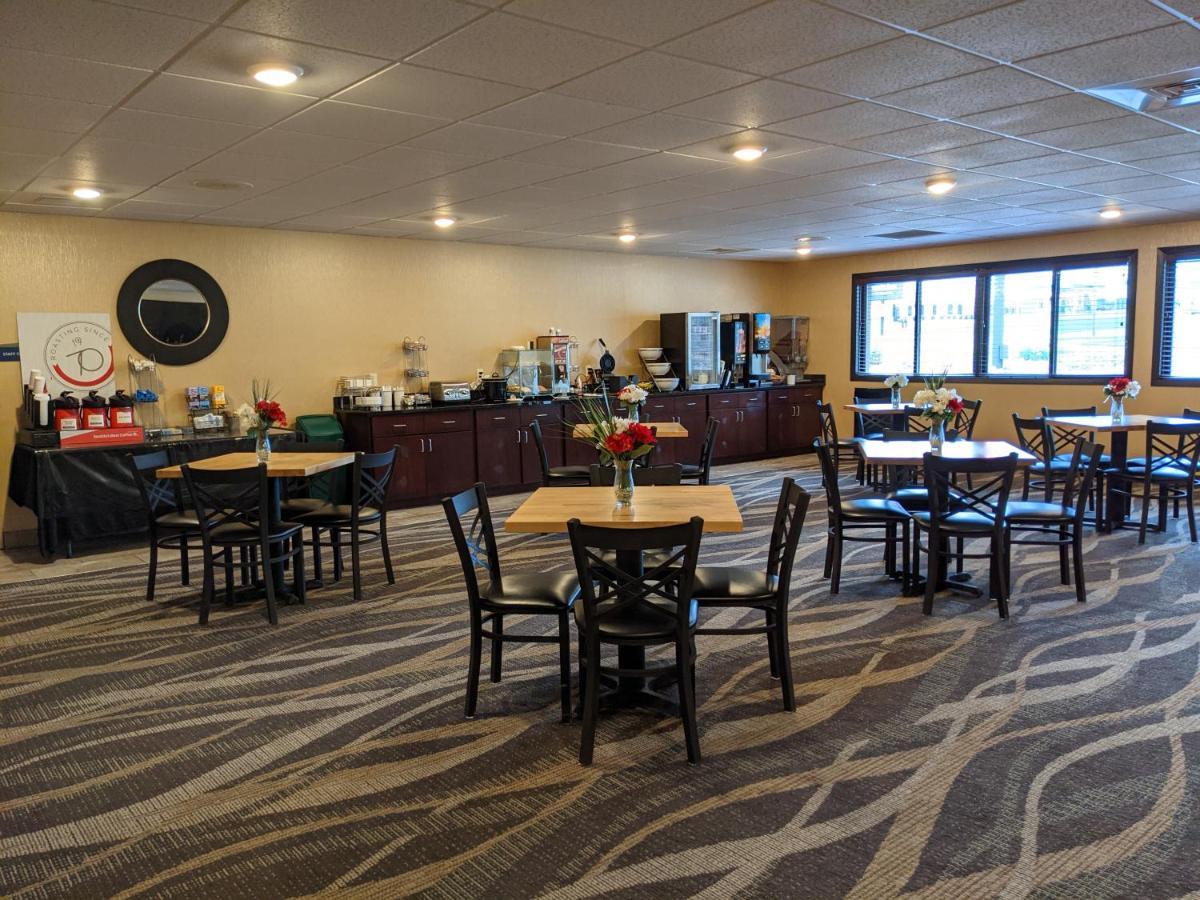 Cobblestone Inn & Suites - Merrill Εξωτερικό φωτογραφία