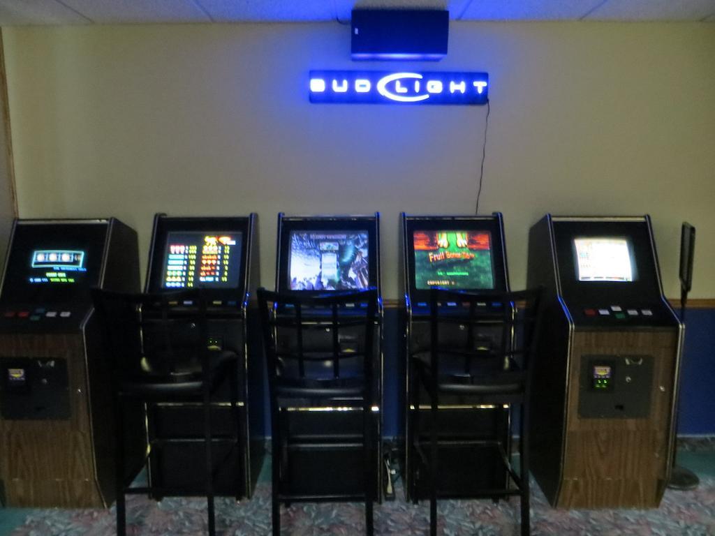 Cobblestone Inn & Suites - Merrill Εξωτερικό φωτογραφία
