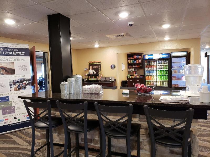 Cobblestone Inn & Suites - Merrill Εξωτερικό φωτογραφία